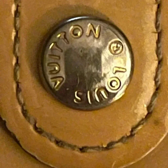 LOUIS Vuitton Vernis Kisslock wallet - Picture 4 of 13